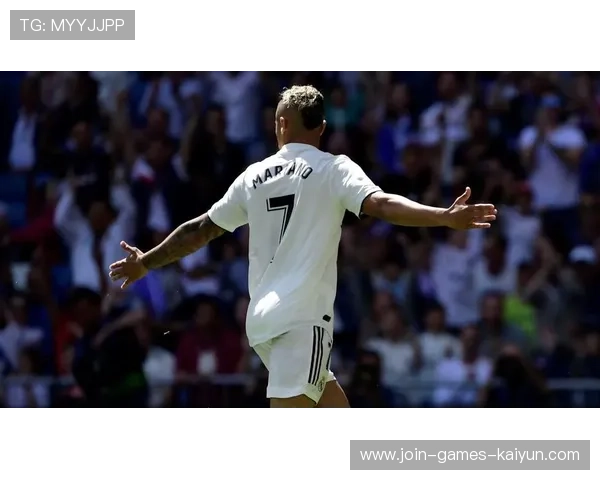 皇马三连平引发更衣室风暴：背后的隐忧与未来方向