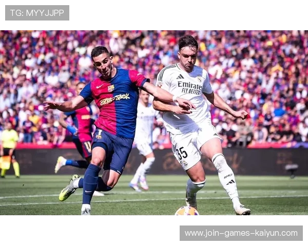 西甲皇马中场调度有效，客场胜果稳固